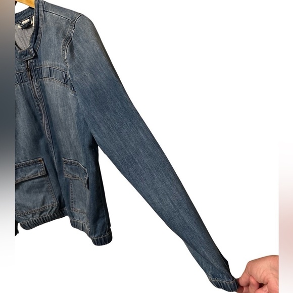 DKNY JEANS Blue Jean Bomber Jacket Women’s Size Medium. - Picture 8 of 15